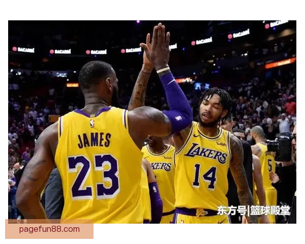 布克空砍高分太阳惜败魔术湖人锁定季后赛西部排名明朗