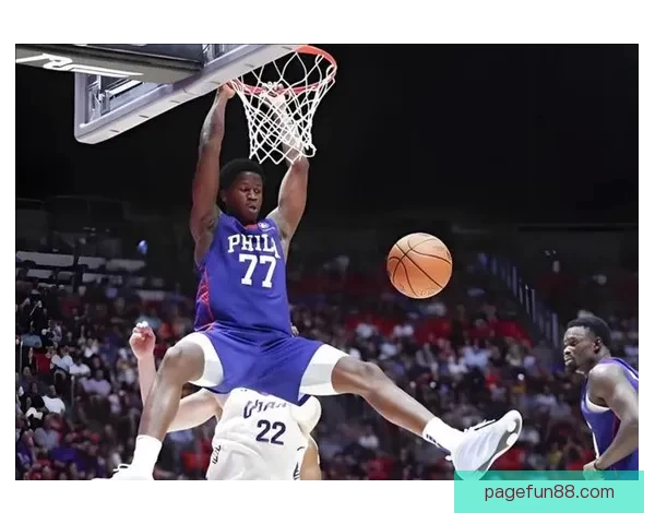 小伙子勇气可嘉埃奇库姆怒批裁判遭吹技术犯规